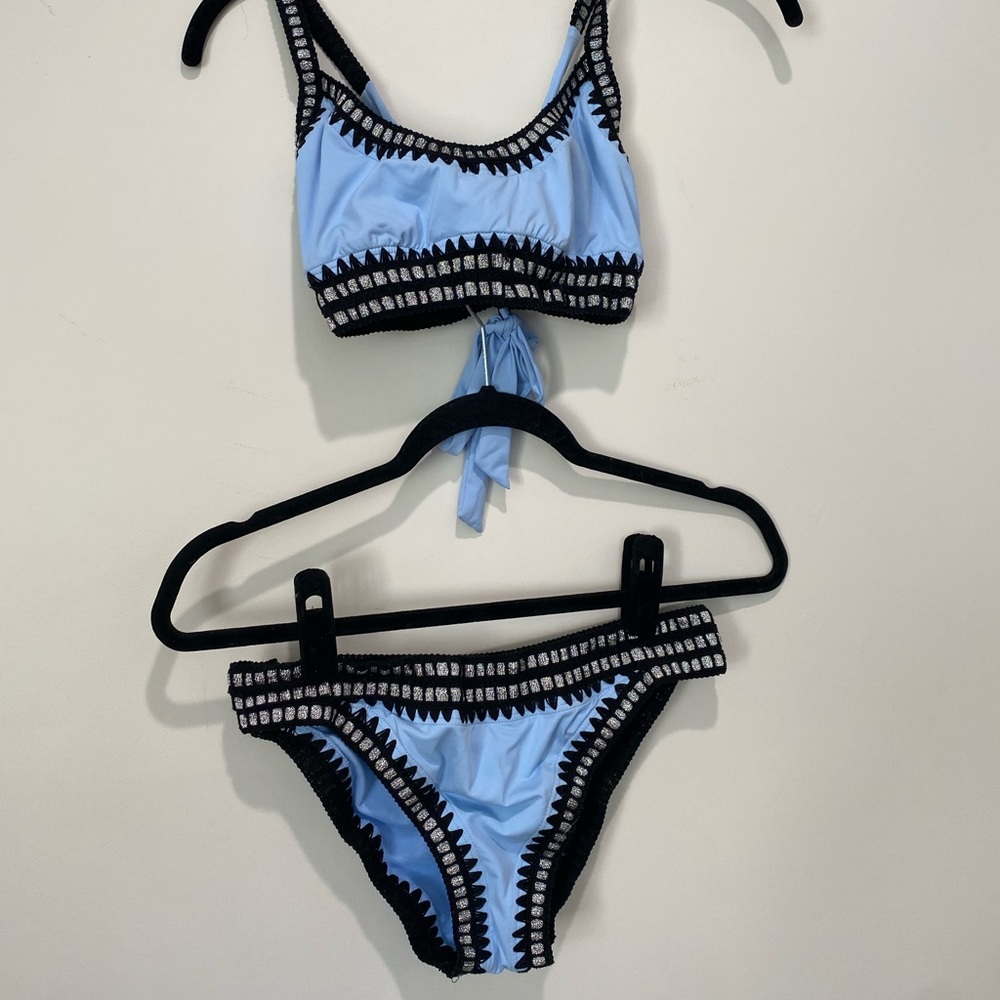 Crochet style trimmed bikini set